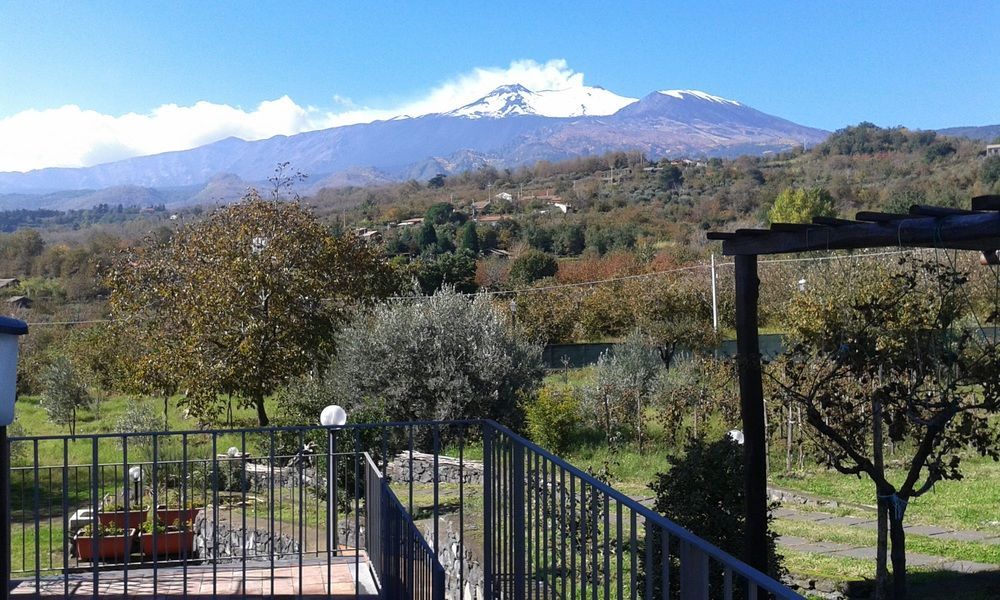 Nake Residenza Artistica Villa SantʼAlfio Kültér fotó