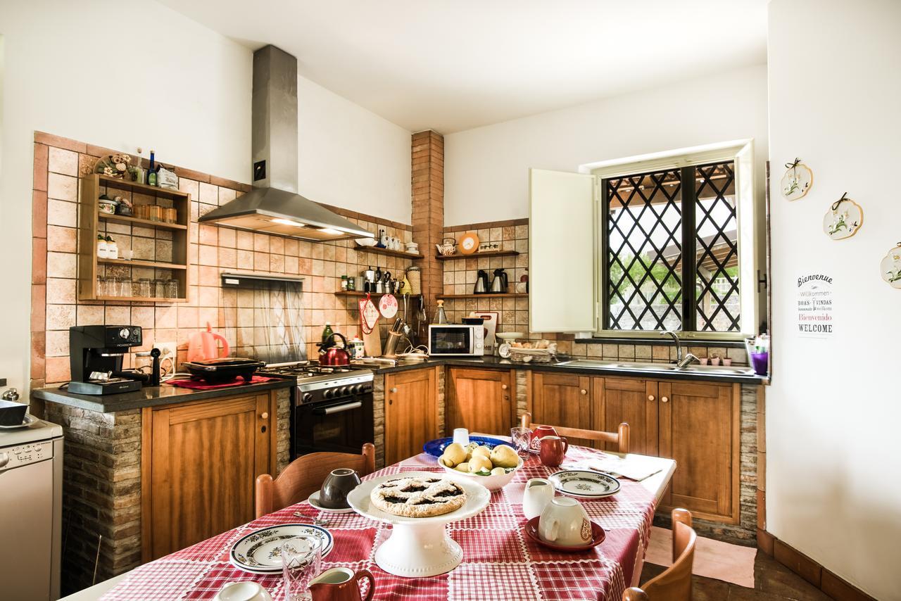 Nake Residenza Artistica Villa SantʼAlfio Kültér fotó