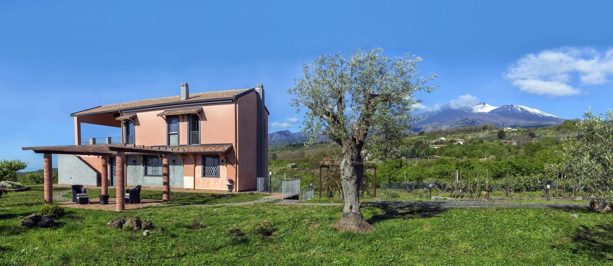 Nake Residenza Artistica Villa SantʼAlfio Kültér fotó